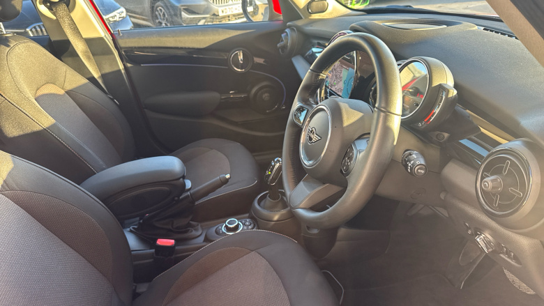 MINI Hatchback 1.5 Cooper Classic II 5dr Auto Petrol Hatchback